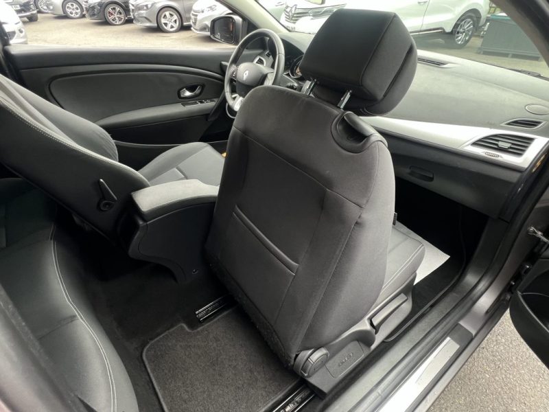 RENAULT MEGANE 3 III COUPE 1.5 DCI 110 Cv BVM6 / GPS TOMTOM BLUETOOTH CRIT AIR 2 - GARANTIE 1 AN