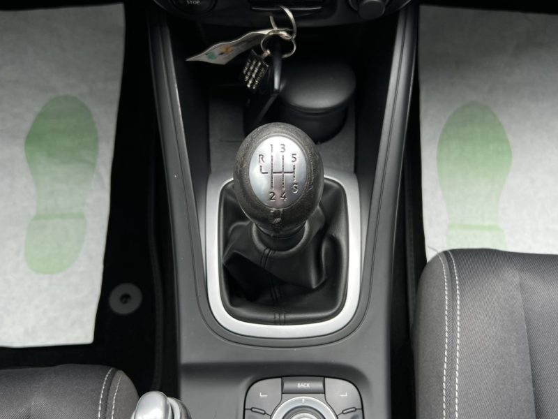 RENAULT MEGANE 3 III COUPE 1.5 DCI 110 Cv BVM6 / GPS TOMTOM BLUETOOTH CRIT AIR 2 - GARANTIE 1 AN