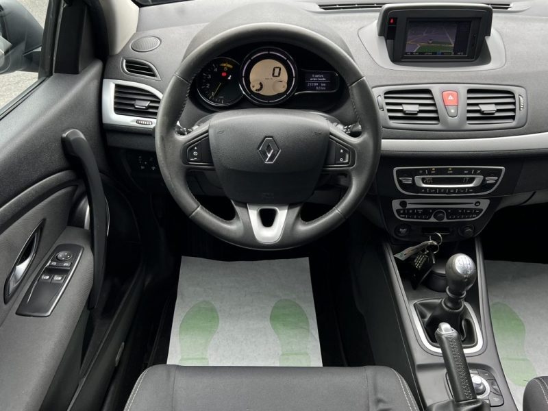 RENAULT MEGANE 3 III COUPE 1.5 DCI 110 Cv BVM6 / GPS TOMTOM BLUETOOTH CRIT AIR 2 - GARANTIE 1 AN