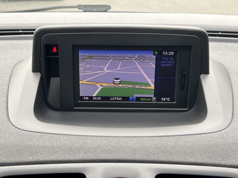 RENAULT MEGANE 3 III COUPE 1.5 DCI 110 Cv BVM6 / GPS TOMTOM BLUETOOTH CRIT AIR 2 - GARANTIE 1 AN