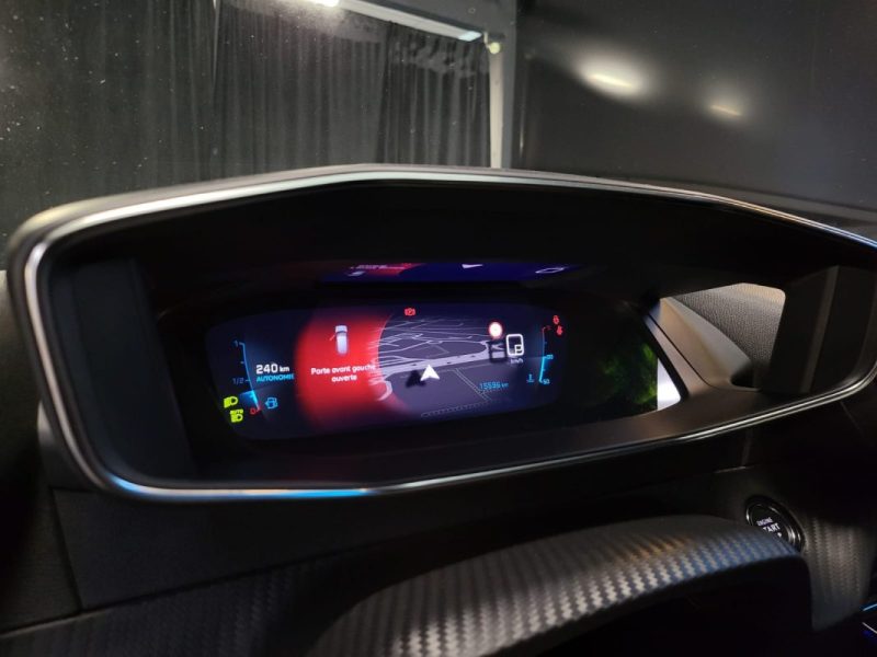 PEUGEOT 208 1.2 PURETECH 100cv GT TOIT PANO /CAMERA + 360 /CARPLAY