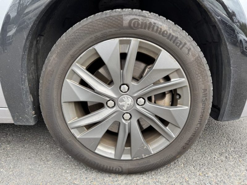 PEUGEOT e-208 136ch Style - Entretien Complet Peugeot