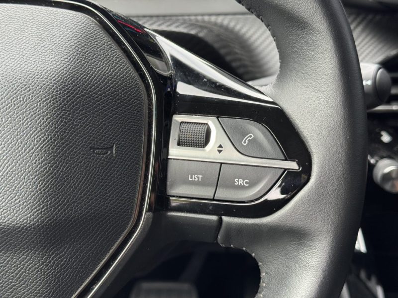 PEUGEOT e-208 136ch Style - Entretien Complet Peugeot