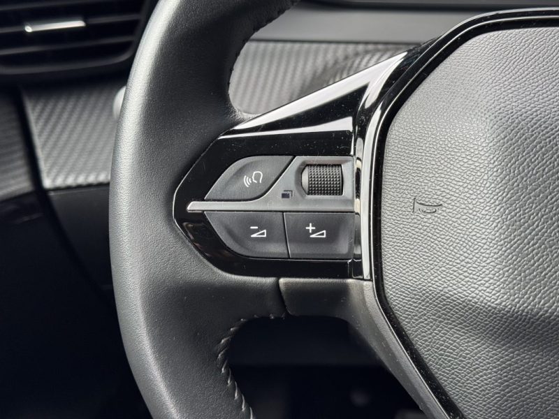 PEUGEOT e-208 136ch Style - Entretien Complet Peugeot