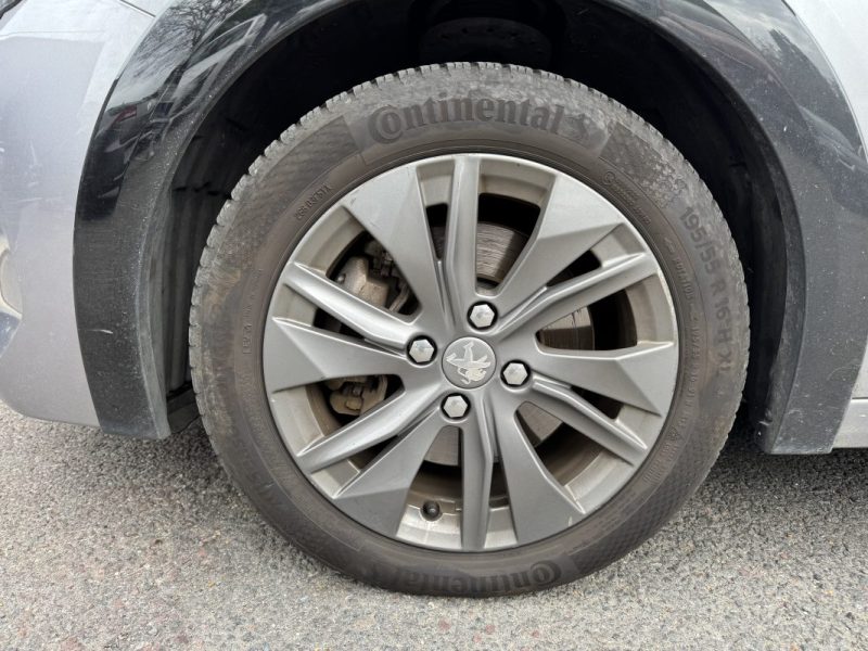 PEUGEOT e-208 136ch Style - Entretien Complet Peugeot