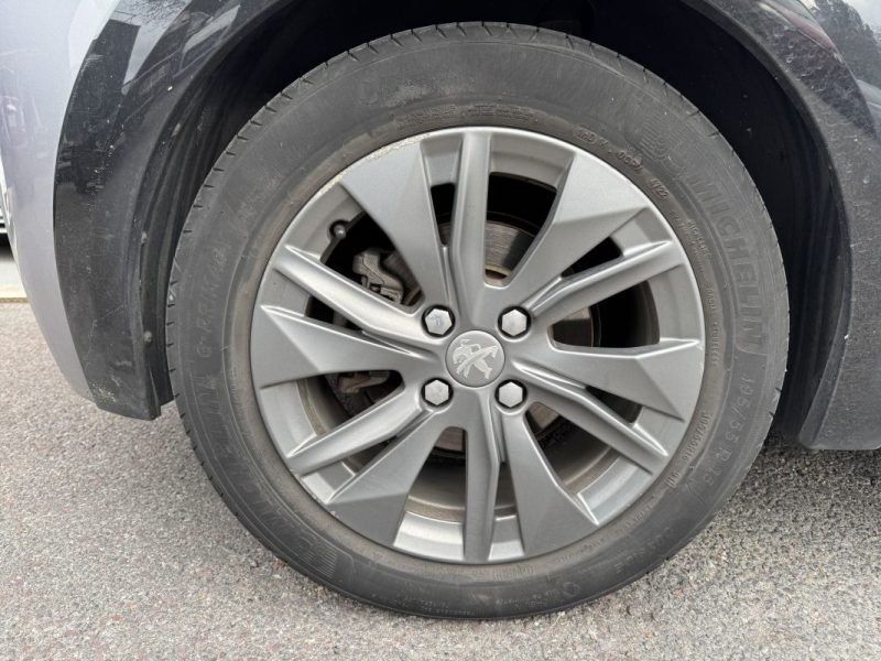 PEUGEOT e-208 136ch Style - Entretien Complet Peugeot
