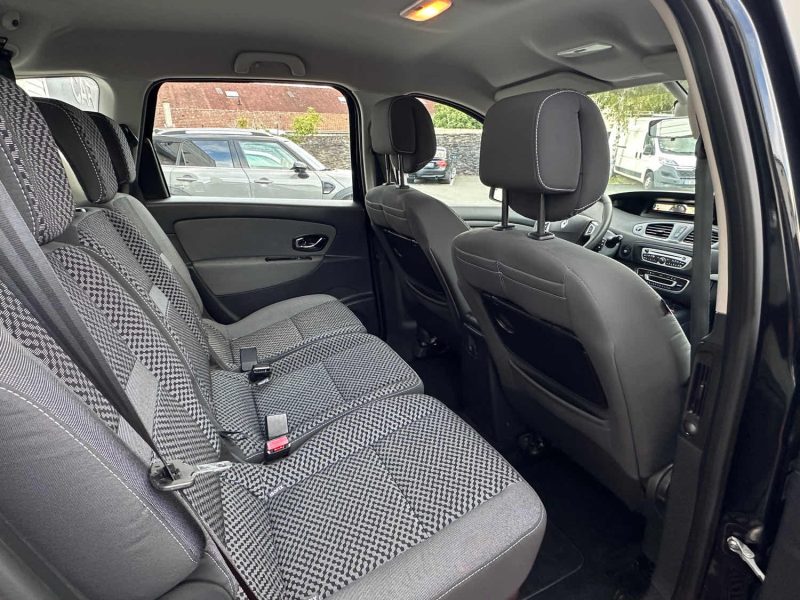 RENAULT MEGANE SCENIC 2011