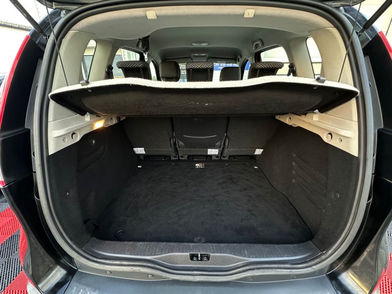 RENAULT MEGANE SCENIC 2011