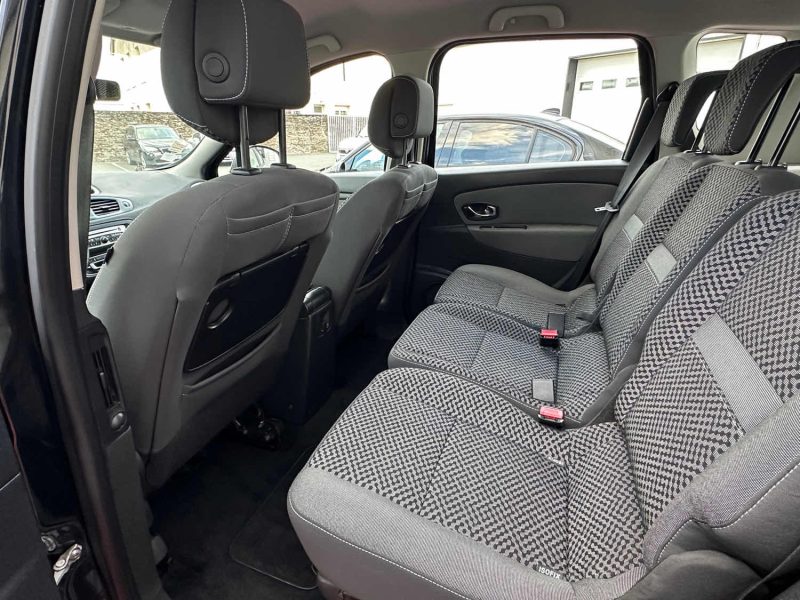 RENAULT MEGANE SCENIC 2011