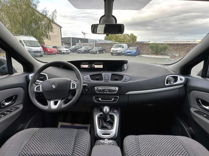 RENAULT MEGANE SCENIC 2011