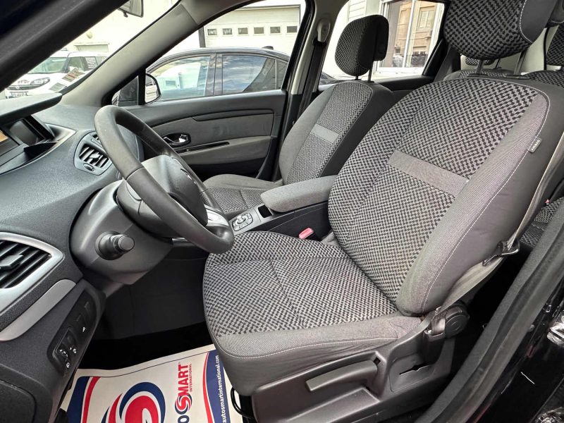 RENAULT MEGANE SCENIC 2011