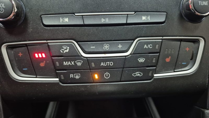 FORD MONDEO HYBRID 2021