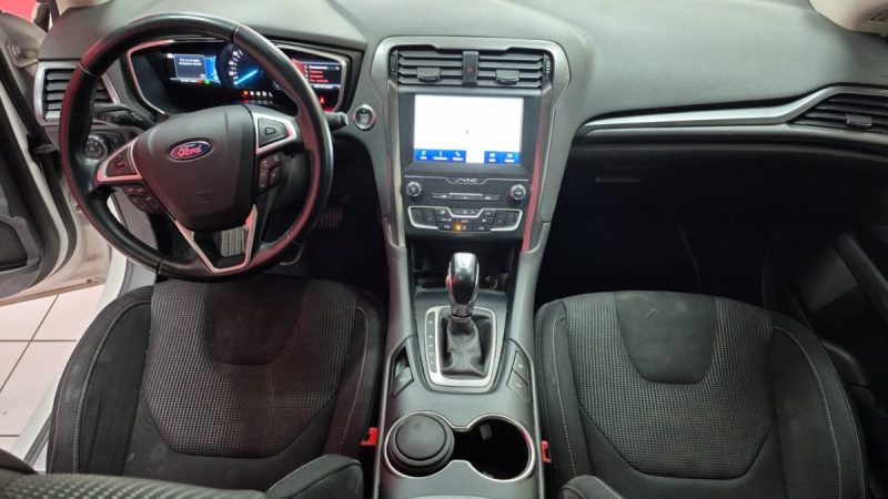 FORD MONDEO HYBRID 2021