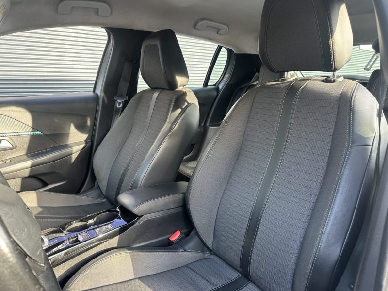 PEUGEOT 208 1.2 PureTech 100ch EAT8 allure