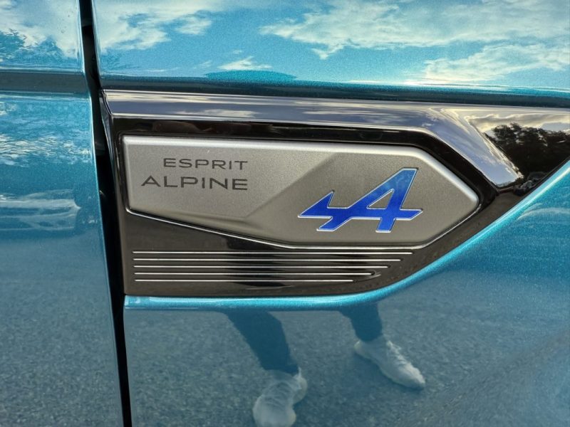 ARKANA 1.3 TCE 160cv ESPRIT ALPINE / CARPLAY