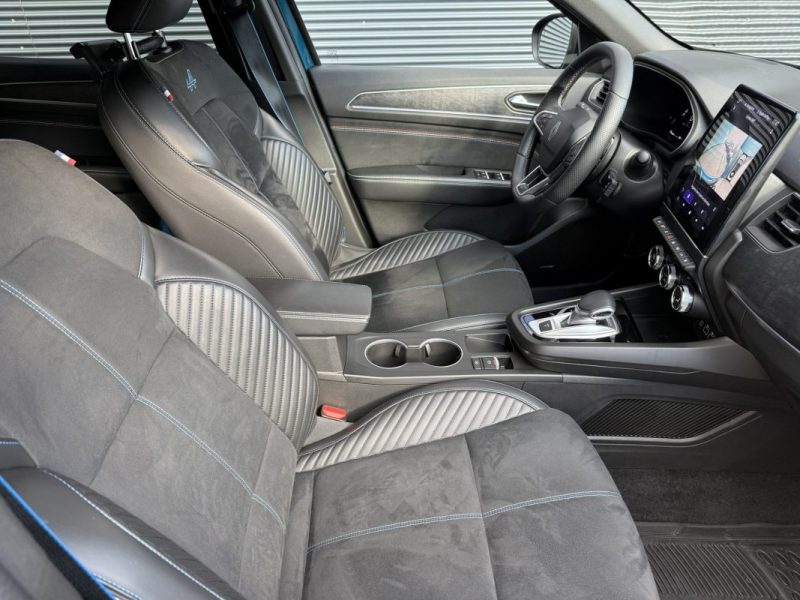 ARKANA 1.3 TCE 160cv ESPRIT ALPINE / CARPLAY