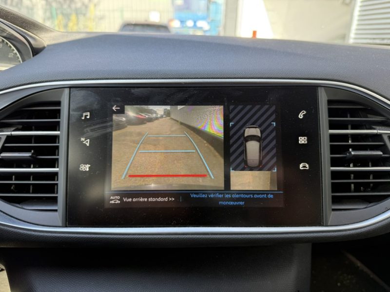 PEUGEOT 308 1.2 PURETECH 130cv GTLINE PREMIÈRE MAIN / DISTRIB OK
