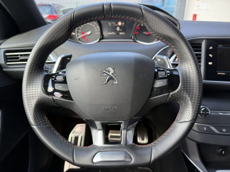 PEUGEOT 308 1.2 PURETECH 130cv GTLINE PREMIÈRE MAIN / DISTRIB OK
