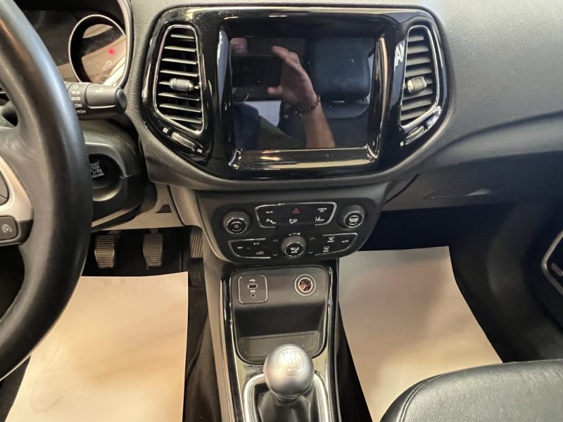 JEEP COMPASS LIMITED PHASE 2 -  1.4 140CH - DISTRIBUTION OK - 122800KM 