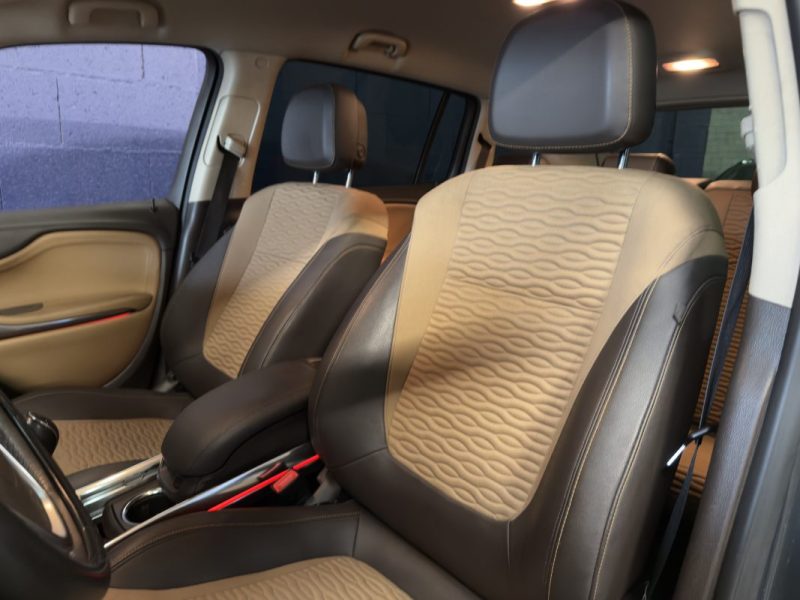 OPEL ZAFIRA TOURER 2.0 130ch Cosmo 5 places ENTRETIEN OPEL/DISTRUBUTION FAIT