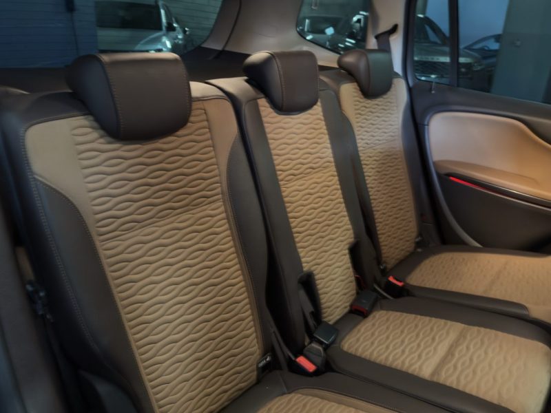 OPEL ZAFIRA TOURER 2.0 130ch Cosmo 5 places ENTRETIEN OPEL/DISTRUBUTION FAIT