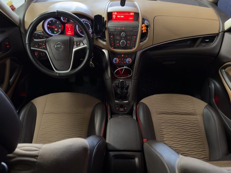 OPEL ZAFIRA TOURER 2.0 130ch Cosmo 5 places ENTRETIEN OPEL/DISTRUBUTION FAIT