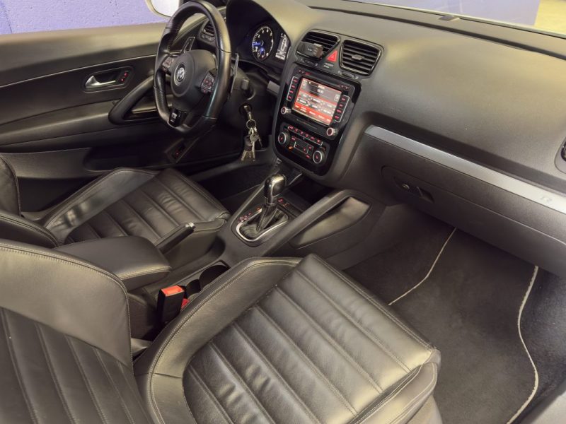 VOLKSWAGEN SCIROCCO R 2.0 265ch DSG6 104.000Km DISTRI PNEUS DISQUES PLAQUETTES NEUF