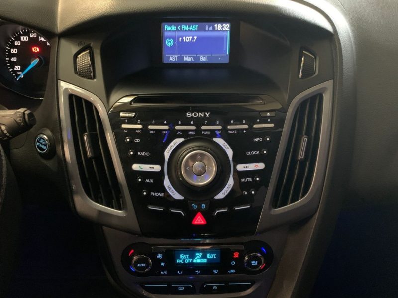 FORD FOCUS 1.6 SCTi 150ch Titanium 5p - Distribution OK 