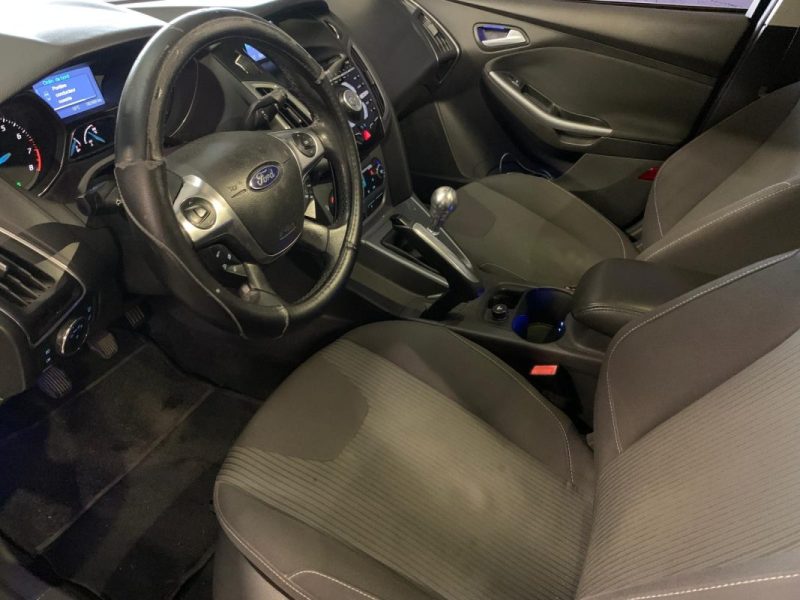 FORD FOCUS 1.6 SCTi 150ch Titanium 5p - Distribution OK 