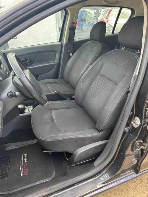 DACIA SANDERO 1.5 DCI 90CH LAUREATE 