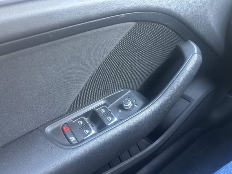 AUDI A3 Sportback 2.0 35 TDI 150CH S-Line / Garantie