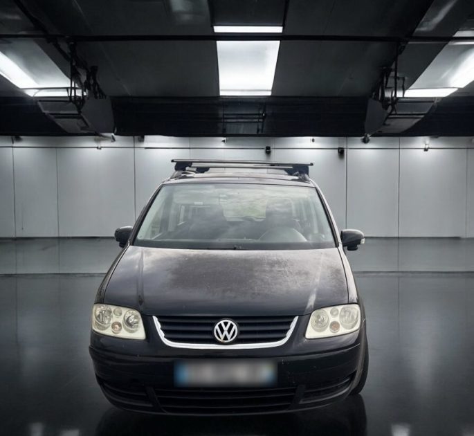 VOLKSWAGEN TOURAN 2.0 TDI 140CV 7PLACES 