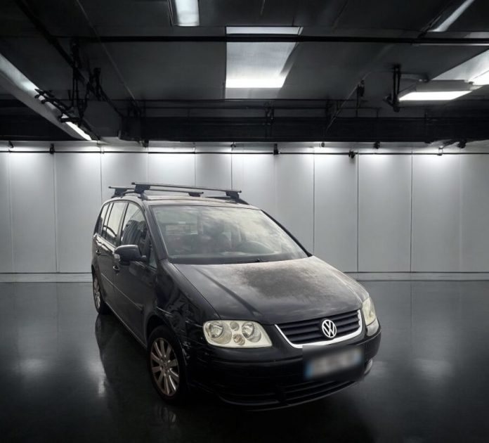 VOLKSWAGEN TOURAN 2.0 TDI 140CV 7PLACES 