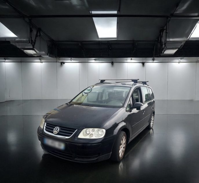 VOLKSWAGEN TOURAN 2.0 TDI 140CV 7PLACES 