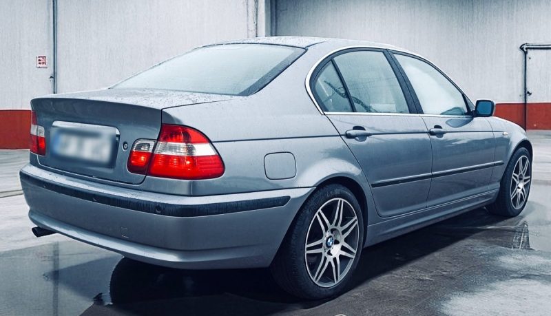 BMW 318IA CONFORT 143CV TOIT OUVRANT GARANTIE 6MOIS