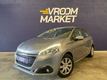 PEUGEOT 208 1.2 82ch Signature 5p 