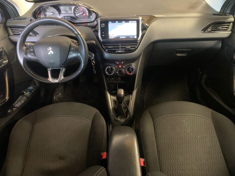 PEUGEOT 208 1.2 82ch Signature 5p 