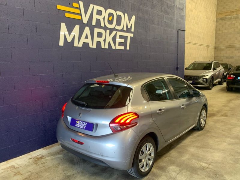 PEUGEOT 208 1.2 82ch Signature 5p 