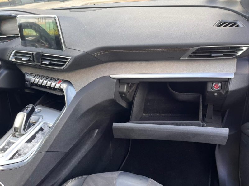 PEUGEOT 3008 2.0 BLUEHDI 180CV GTLINE - GARANTIE 