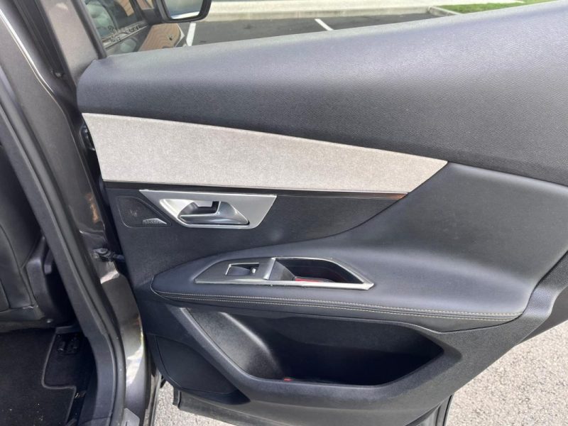 PEUGEOT 3008 2.0 BLUEHDI 180CV GTLINE - GARANTIE 