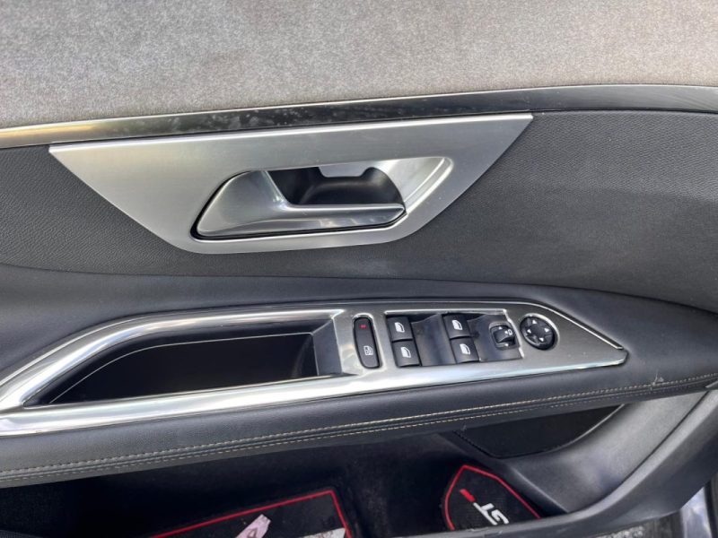 PEUGEOT 3008 2.0 BLUEHDI 180CV GTLINE - GARANTIE 