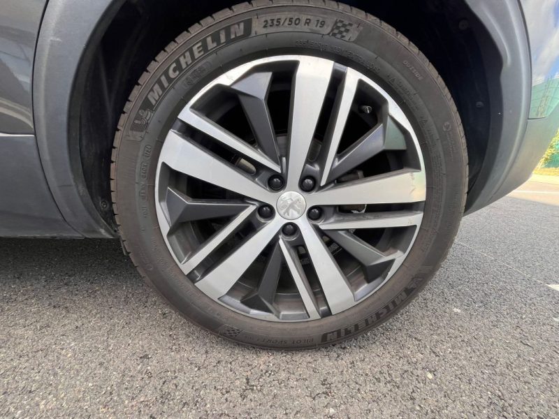 PEUGEOT 3008 2.0 BLUEHDI 180CV GTLINE - GARANTIE 