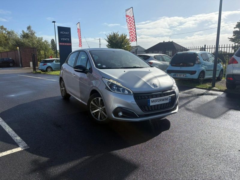 PEUGEOT 208 2017