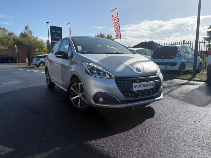 PEUGEOT 208 2017
