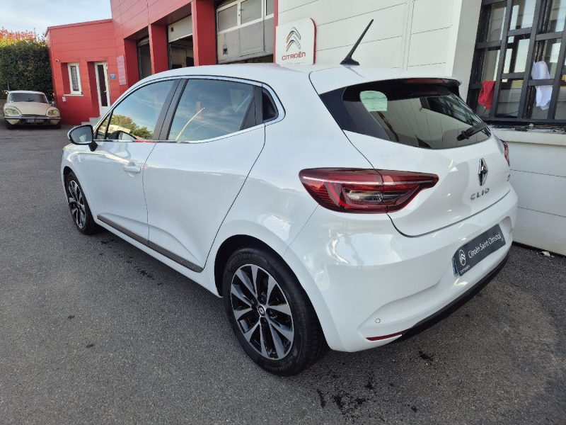 RENAULT CLIO 2022