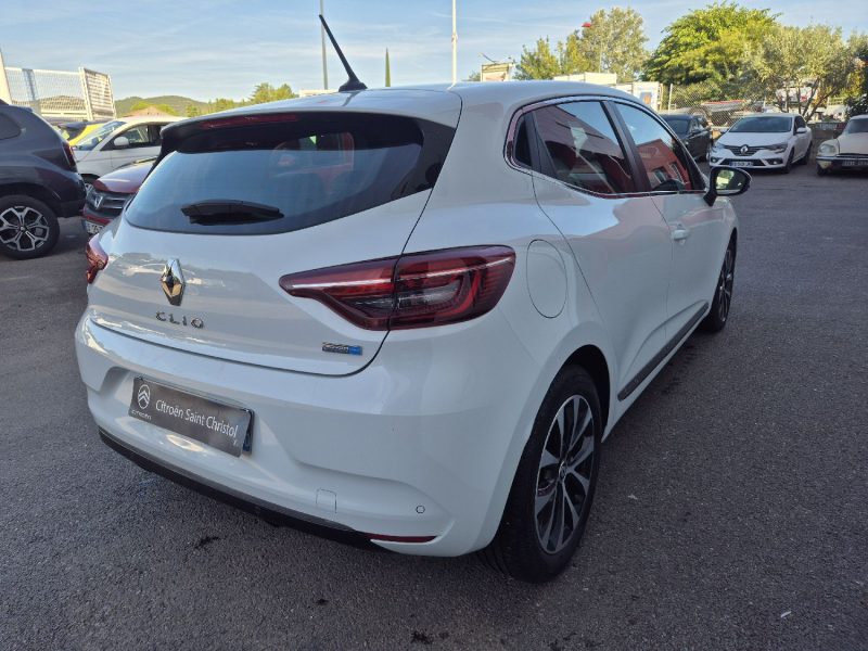 RENAULT CLIO 2022