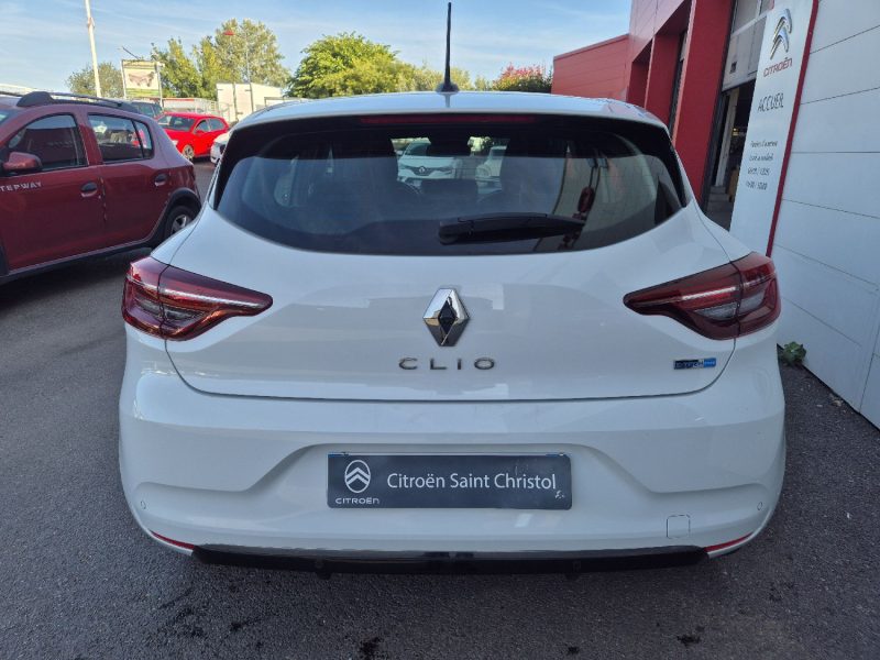 RENAULT CLIO 2022