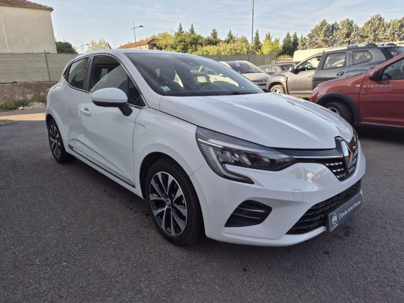 RENAULT CLIO 2022