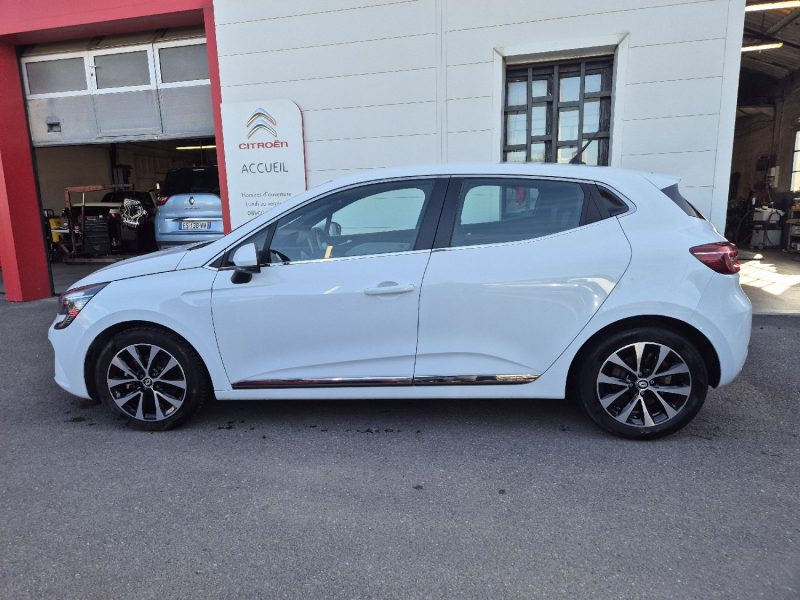RENAULT CLIO 2022
