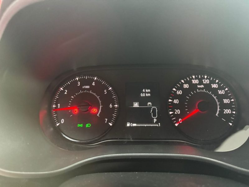 RENAULT 1.0 TALIANT TCE 100cv ZEN GARANTIE 2 ANS/EXPORT ALGERIE 12500 HT